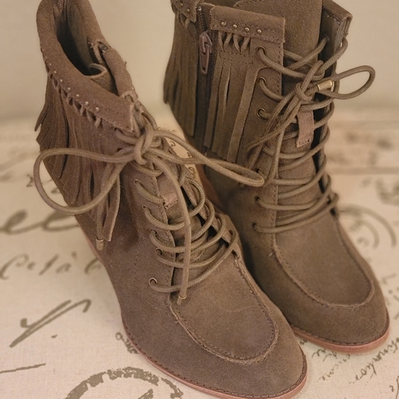 Gianni Bini Shoes - New Gianni Bini Lace-Up Fringe Boots - Army Green Color